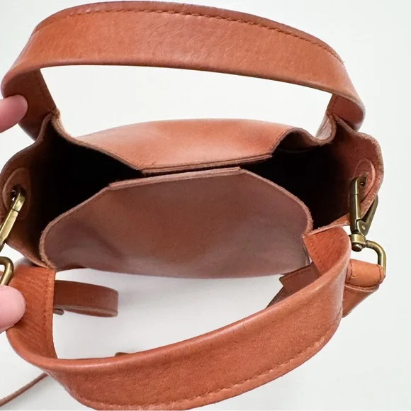 Madewell The Sydney Shoulder Bag Burnished Caramel Leather Crossbody - Picture 6 of 8